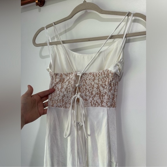 NWT Selfie Leslie Golden Era Cowl Neck Lace Waist Midi Dress - Picture 5 of 6